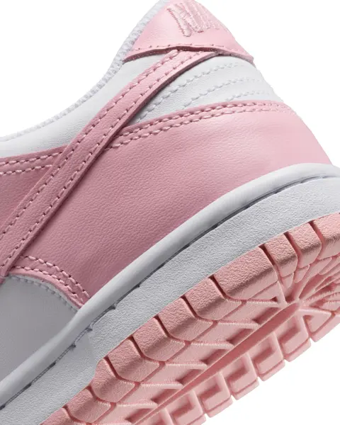Кроссовки подростковые Nike DUNK LOW (GS) розово-белые FB9109-125