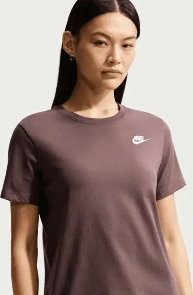 Футболка жіноча Nike SPORTSWEAR CLUB ESSENTIAL коричнева DX7902-502
