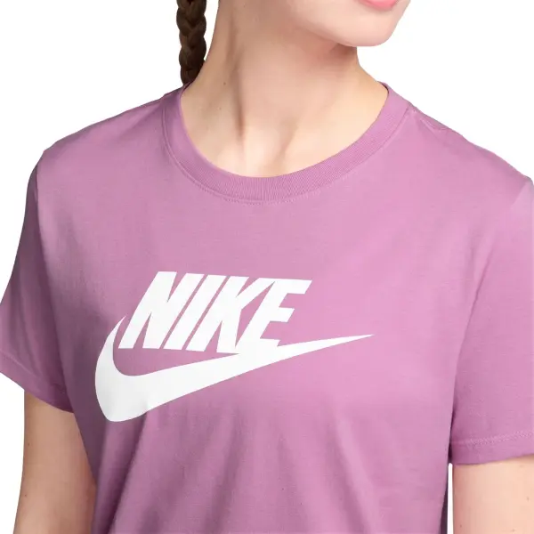 Футболка женская Nike SPORTSWEAR ESSENTIALS розовая DX7906-503