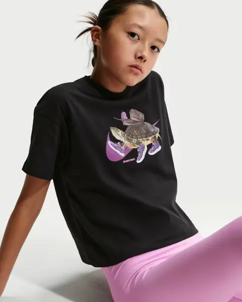 Футболка подростковая Nike SPORTSWEAR BOXY черная II0884-010