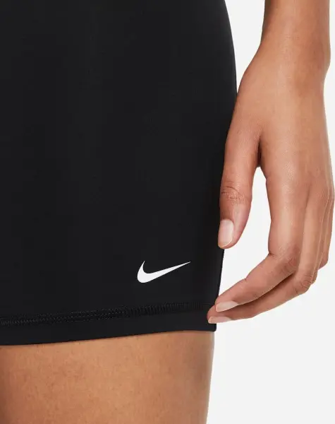Велосипедки жіночі Nike PRO 365 8IN 8IN чорні CZ9840-010