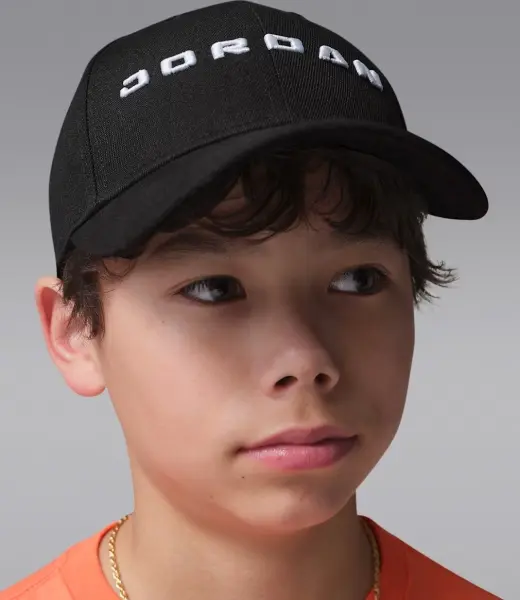 Кепка підліткова Nike JORDAN STRUCTURED STRAPBACK чорна 9A9224-023