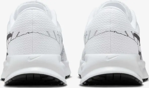 Кроссовки беговые женские Nike RUN DEFY бело-черные HM9593-101