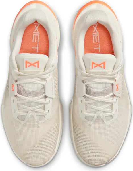 Кроссовки для тренировок женские Nike METCON 10 бежево-оранжевые HQ2620-101