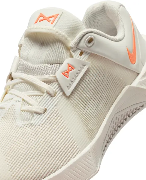 Кроссовки для тренировок женские Nike METCON 10 бежево-оранжевые HQ2620-101
