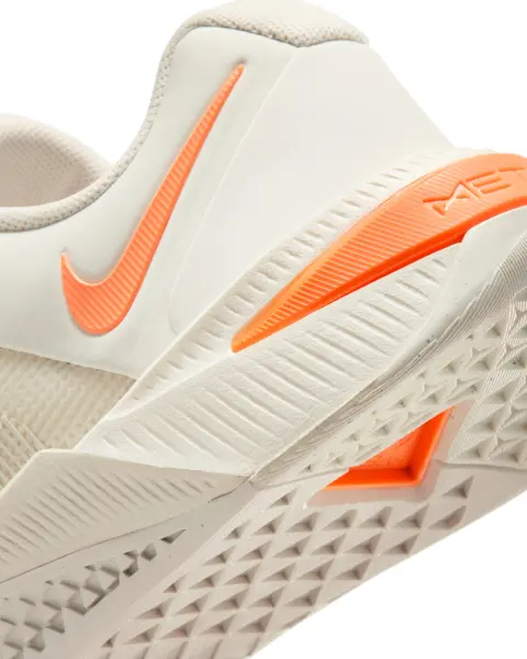 Кроссовки для тренировок женские Nike METCON 10 бежево-оранжевые HQ2620-101