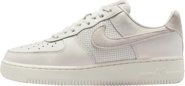 Кроссовки женские Nike AIR FORCE 1 '07 бежевые IQ0275-030