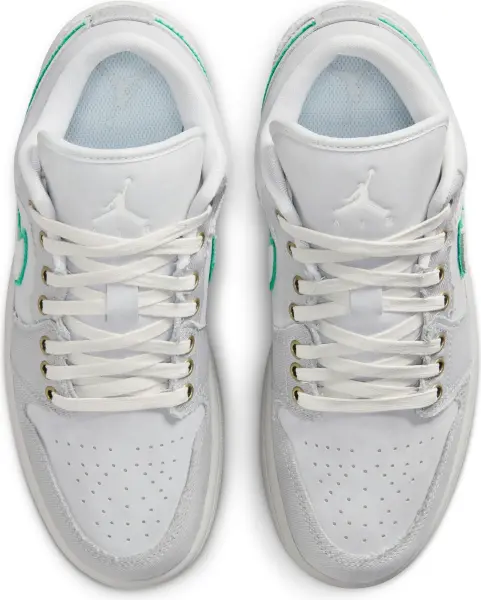 Кроссовки женские Nike AIR JORDAN 1 LOW SE светло-серо-зеленые IH3369-077