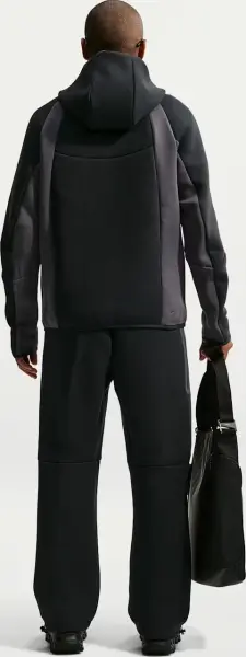 Спортивные штаны Nike TECH OPEN-HEM FLEECE черные IM0697-010