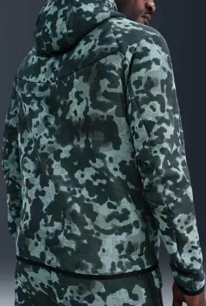 Толстовка Nike TECH FLEECE CAMO WINDRUNNER м'ятно-чорний камуфляж HV0955-017