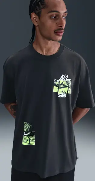 Футболка Nike SB MAX90 SKATE черная HV1304-045
