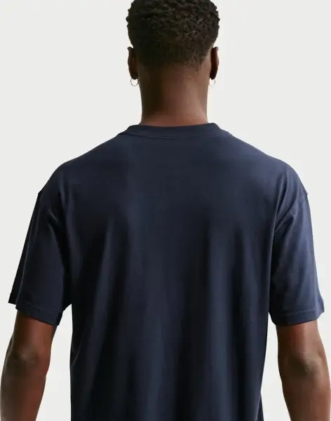 Футболка Nike SPORTSWEAR темно-синяя IH1375-451