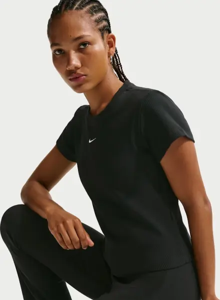 Футболка жіноча Nike SPORTSWEAR TIGHT RIBBED чорна HV4994-010