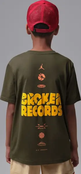 Футболка підліткова Nike JORDAN BROKEN RECORDS оливкова 95F628-F84