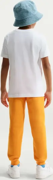 Футболка підліткова Nike SPORTSWEAR біла II0385-100