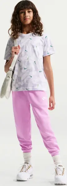 Футболка підліткова Nike SPORTSWEAR біло-бузково-зелена II0458-100