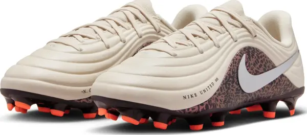 Бутсы детские Nike JR UNITED TIEMPO MAESTRO ACADEMY FG/MG NU3 бежево-темно-розово-серебряные IO8549-201