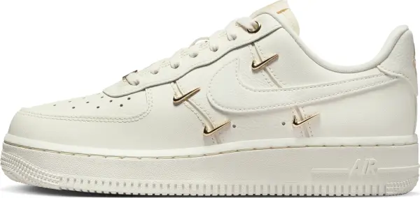 Кросівки жіночі Nike AIR FORCE 1 '07 LX молочні FV3654-111