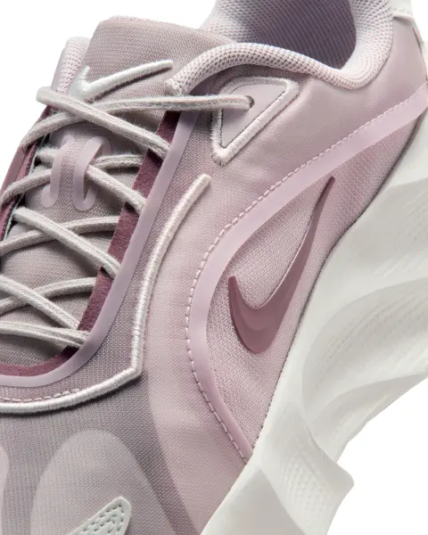 Кросівки жіночі Nike AURA EDGE бузково-білі HQ7025-001