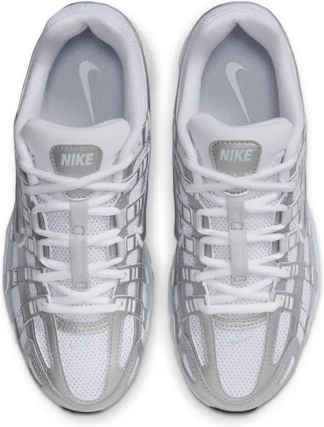 Кроссовки женские Nike P-6000 бело-серебряные BV1021-106