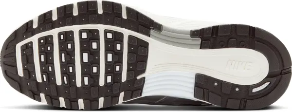 Кроссовки женские Nike P-6000 бело-серебряные BV1021-106