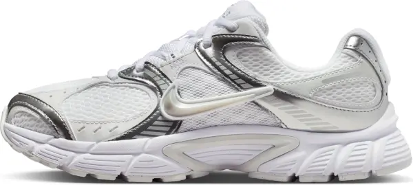 Кроссовки женские Nike V5 RNR бело-серебряные HQ7901-112