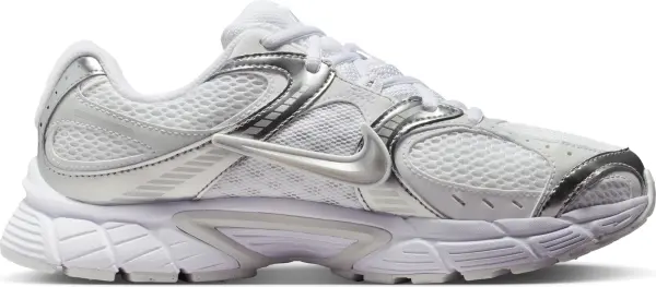 Кроссовки женские Nike V5 RNR бело-серебряные HQ7901-112