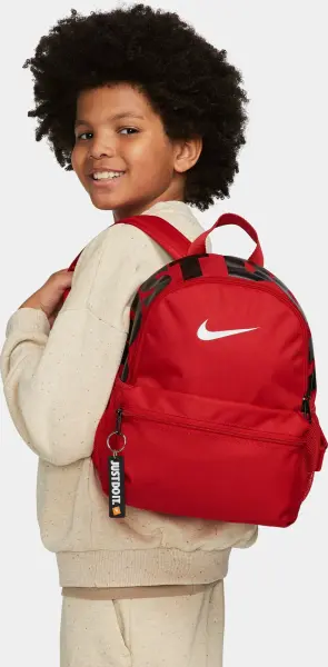 Рюкзак підлітковий Nike BRASILIA JDI MINI BACKPACK 11L червоний DR6091-657