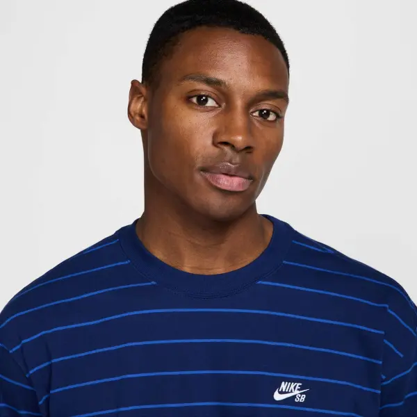 Футболка Nike SB MAX90 SKATE STRIPE темно-синьо-синя HJ0812-492