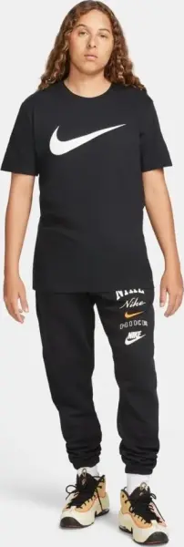 Футболка Nike SPORTSWEAR SWOOSH GOOD CHEST чорна DX1983-010