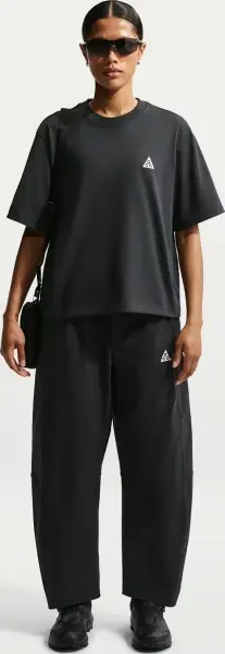 Футболка жіноча Nike ACG чорна DJ3646-011