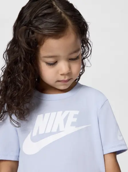 Футболка детская Nike TODDLER FUTURA EVERGREEN бледно-сиреневая 86J575-BAD