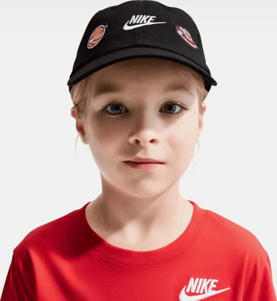 Кепка детская Nike STATEMENT PATCH CLUB черная 8A3159-K90