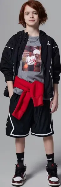 Вітровка підліткова Nike JORDAN ESSENTIAL DRAFT чорна 95D689-023