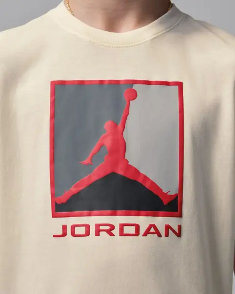 Футболка подростковая Nike JORDAN FLIGHT ESSENTIALS BOXED LOGO 3.0 бежево-красно-серая 95F057-W5T