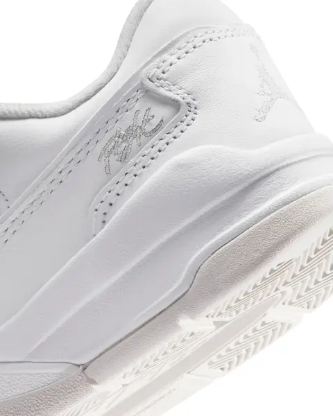 Кроссовки подростковые Nike FLIGHT COURT (GS) белые HF3333-105
