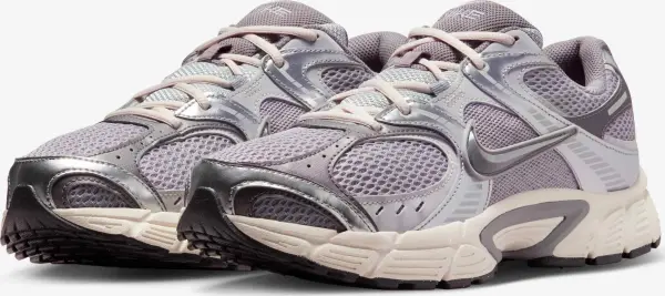 Кроссовки Nike V5 RNR серо-серебряные HJ5228-003