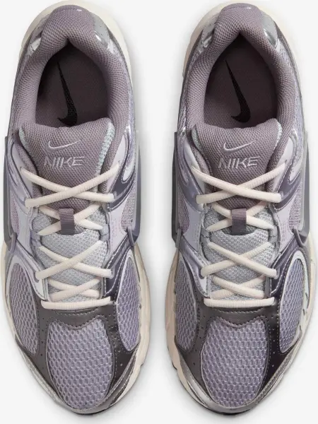 Кроссовки Nike V5 RNR серо-серебряные HJ5228-003