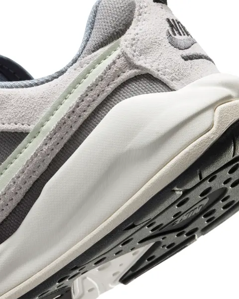 Кроссовки подростковые Nike JORDAN CMFT ERA (GS) серо-мятные HQ0506-003