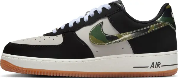Кроссовки Nike AIR FORCE 1 LOW RETRO черно-бело-зеленые HQ1967-100