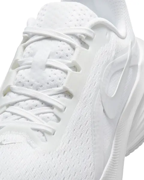 Кроссовки беговые женские Nike DOWNSHIFTER 14 белые IB1899-102