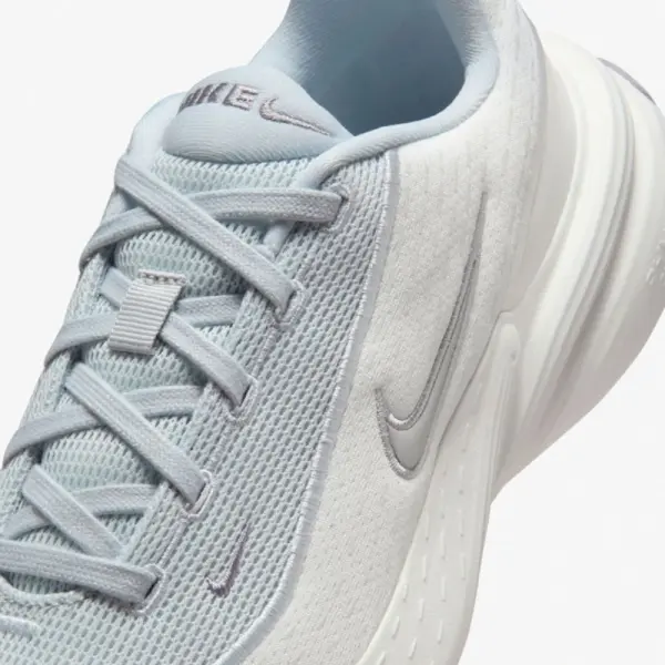 Кросівки жіночі Nike UPLIFT SC кремово-світло-блакитні IB2766-006