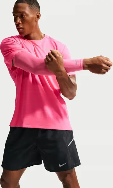 Шорты для бега Nike MILER DRI-FIT 18CM UNLINED черные IF2056-010