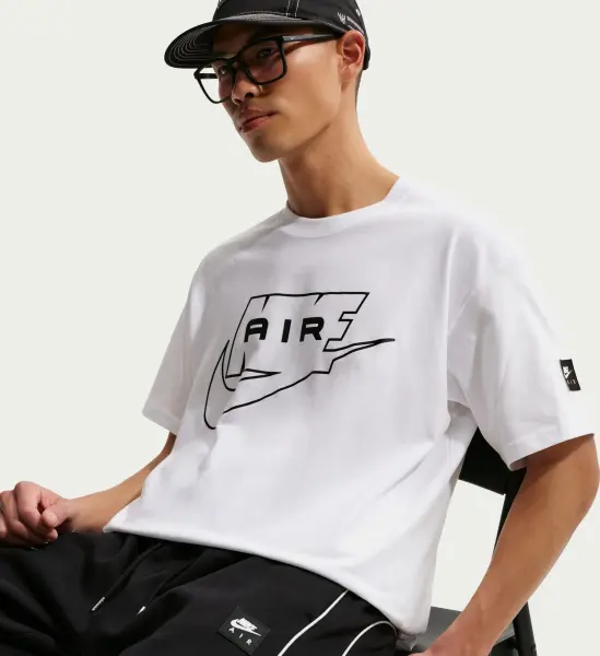 Футболка Nike SPORTSWEAR белая IH1359-100