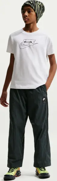 Футболка підліткова Nike SPORTSWEAR біла II0287-100