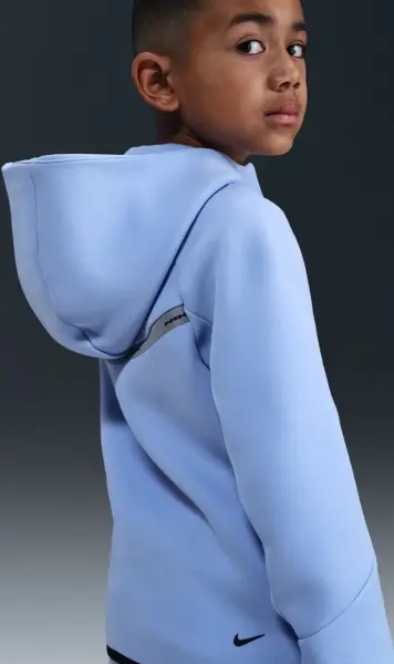Толстовка подростковая Nike SPORTSWEAR TECH FLEECE FULL-ZIP REFLECTIVE ACCENTS голубая IM9154-468