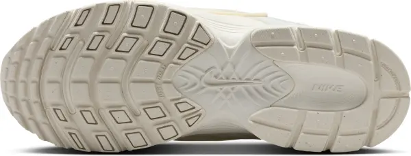Кросівки жіночі Nike V5 RNR кремові IQ0276-030