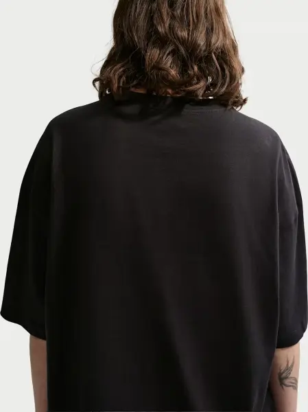Футболка жіноча Nike SPORTSWEAR OVERSIZED чорна IR7836-010