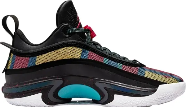 Кросівки баскетбольні Nike AIR JORDAN XXXVI LOW чорно-червоно-зелені DH0833-063