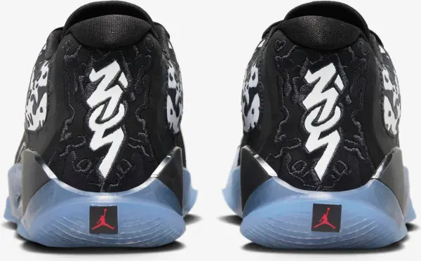 Кроссовки баскетбольные подростковые Nike AIR JORDAN ZION 3 (GS) черно-бело-оранжевые DV3869-018